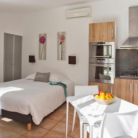 Вилла Amarylis A Calvi Location 2 Pers Avec Clim Jardin Piscine Et Barbecue Экстерьер фото