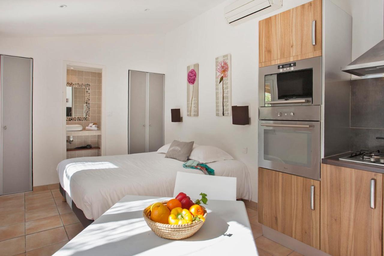 Вилла Amarylis A Calvi Location 2 Pers Avec Clim Jardin Piscine Et Barbecue Экстерьер фото